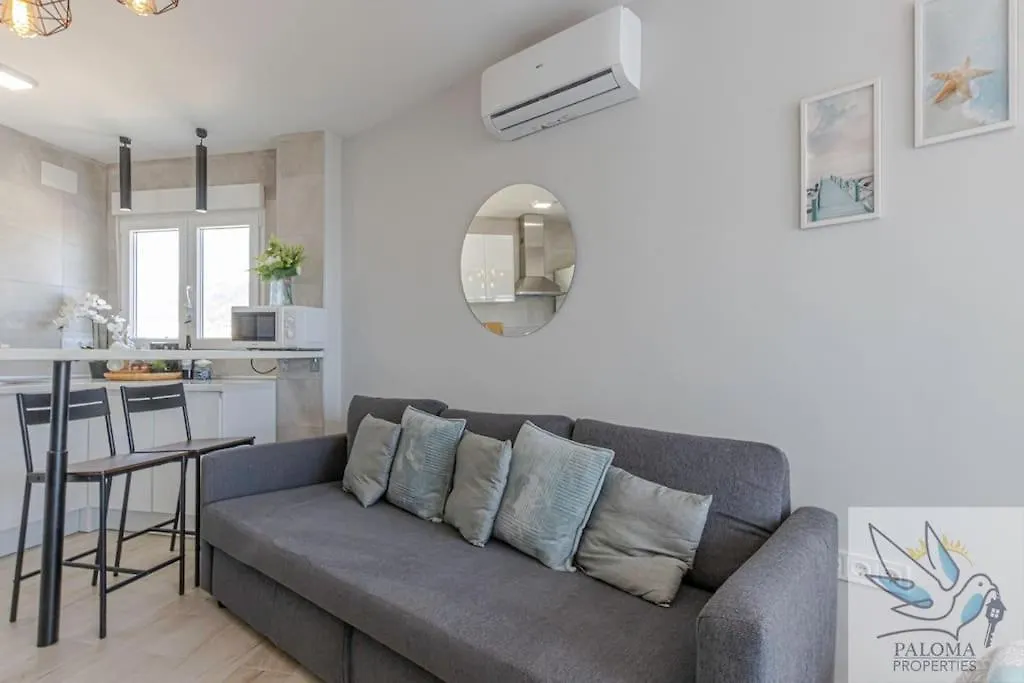 Wonderful Studio Apartment On The Beachfront Benalmadena